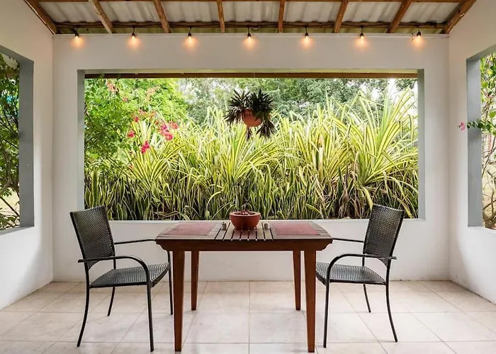 Ginger Mango Garden Cottage - Beach-5Min Drive, 1 Hr Montego Bay, 25 Mins Ocho Rios