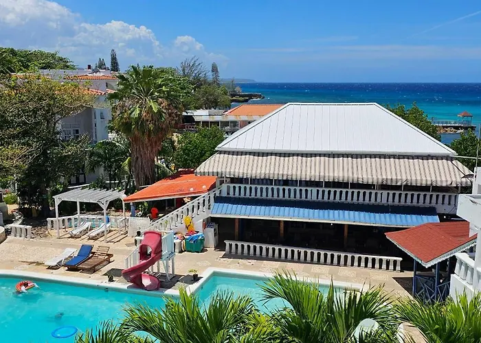 Paradise View- Oceanfront Oasis