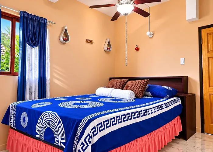 Smileys Coastal Getaway, Beach Proximity With On Site Parking